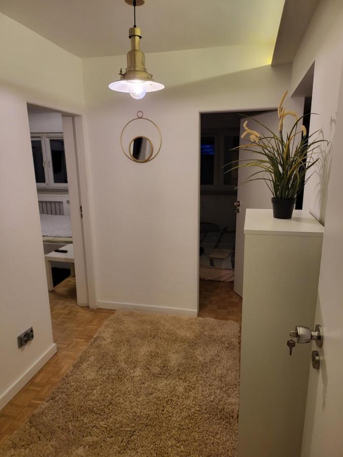 Studio Zelazna Rooms Near Old Town Varsó Kültér fotó